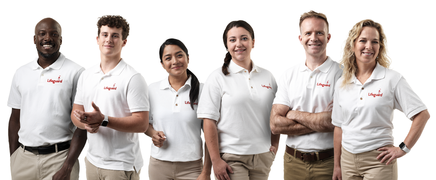 Équipe d'infirmières de Lifeguard, 3 hommes, 3 femmes portant une chemise avec le logo Lifeguard